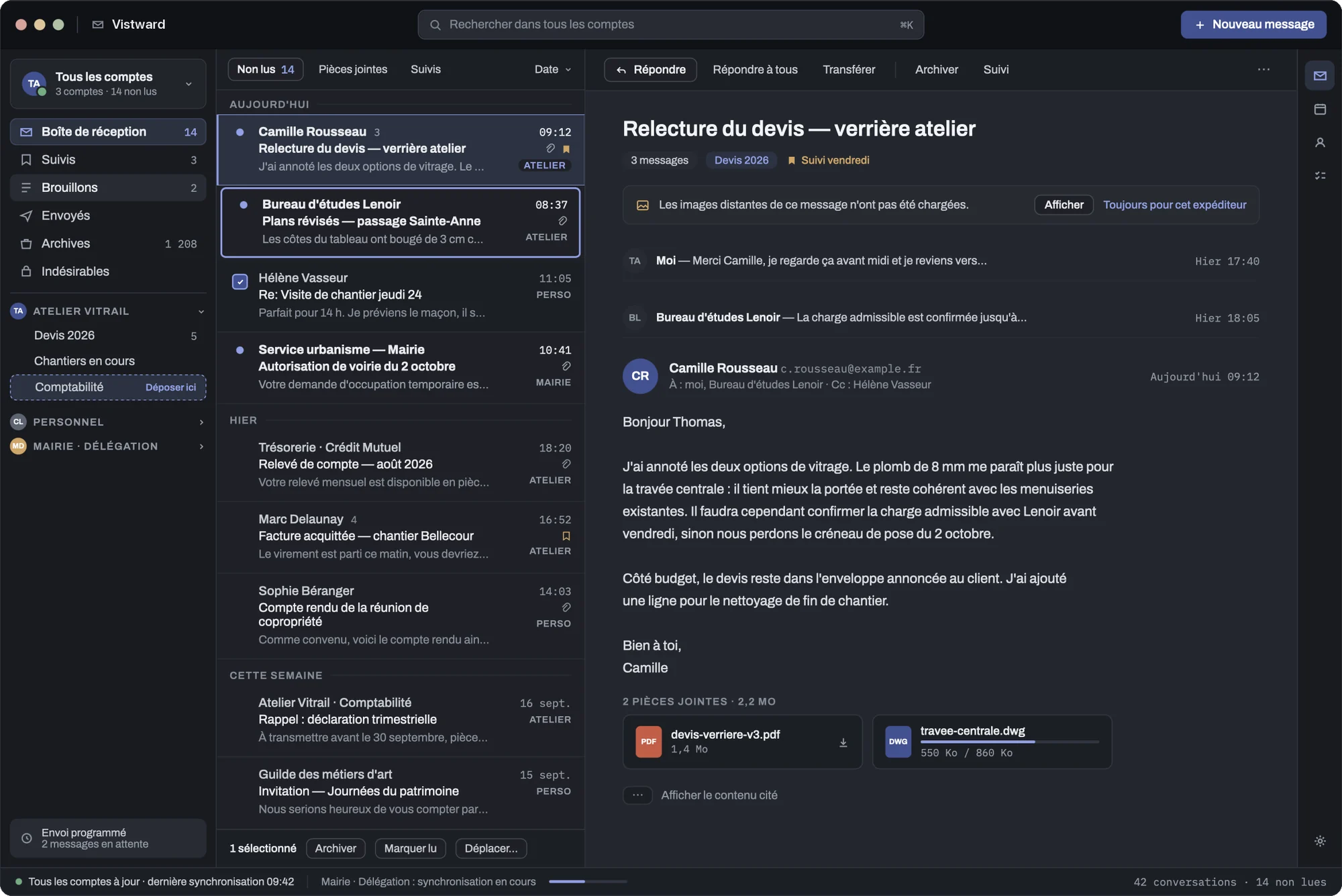 La boîte de réception de Vistward : comptes et dossiers à gauche, liste des messages au centre, message ouvert à droite avec les images distantes bloquées.
